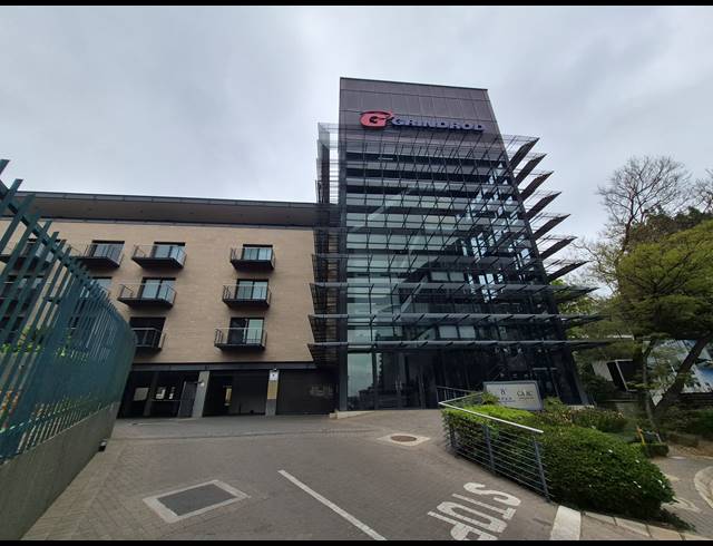 675M² OFFICE TO LET IN SANDTON CENTRAL